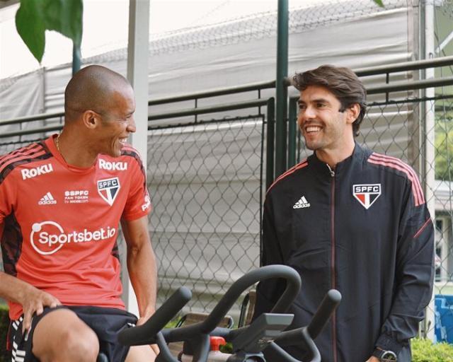 1635917355793008037.jpg FDOp5zYXsAIC0IF.jpg